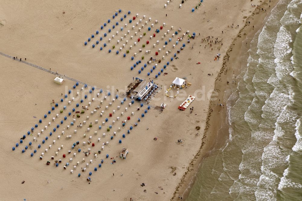 Luftaufnahme Rostock / Warnemünde - Ostsee- Meeres- Küste- Strand von Warnemünde in Mecklenburg-Vorpommern