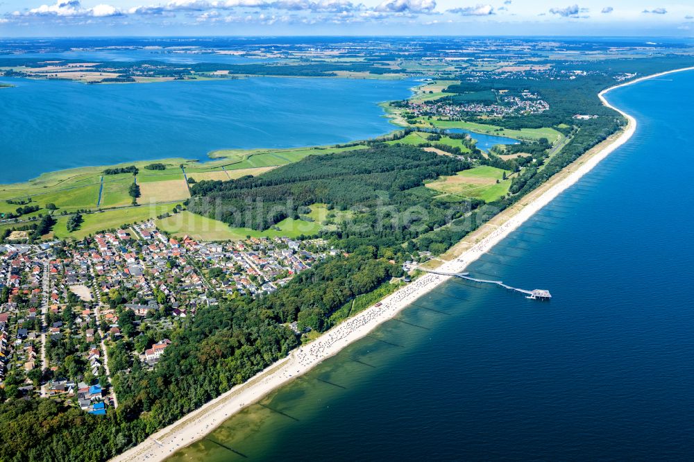 Koserow aus der Vogelperspektive: Ostseebad Koserow an der Küste zur Ostsee auf der Insel Usedom im Bundesland Mecklenburg-Vorpommern