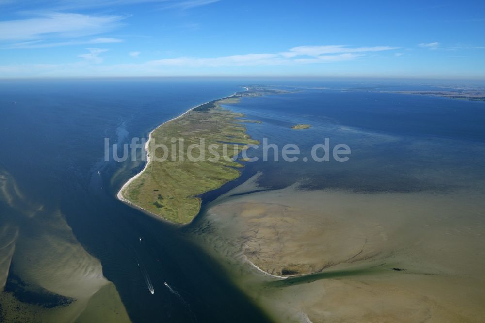 Insel Hiddensee von oben - Ostseeküste in Insel Hiddensee im Bundesland Mecklenburg-Vorpommern