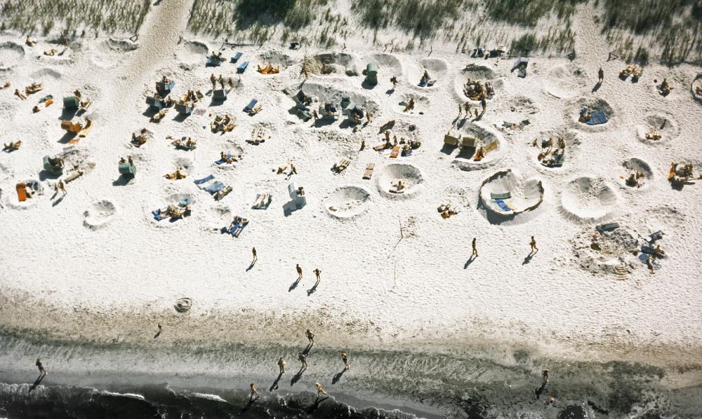 Rügen aus der Vogelperspektive: Ostseestrand Rügen