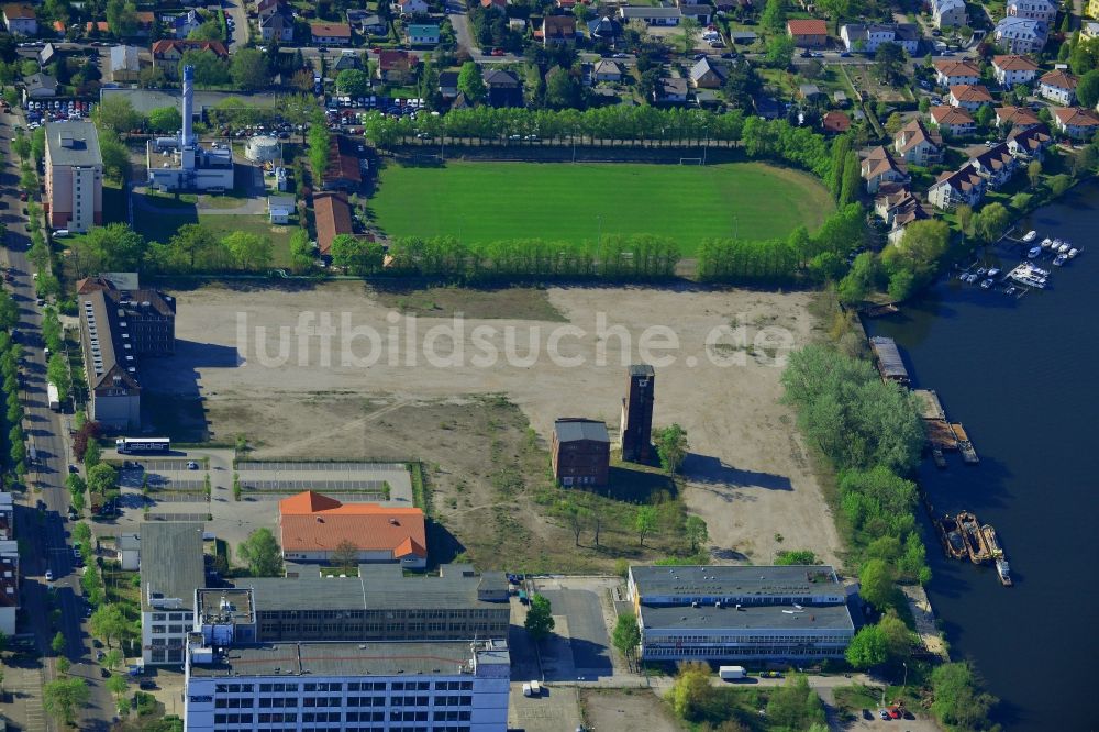 Berlin aus der Vogelperspektive: Ostufer der Dahme im Ortsteil Köpenick in Berlin