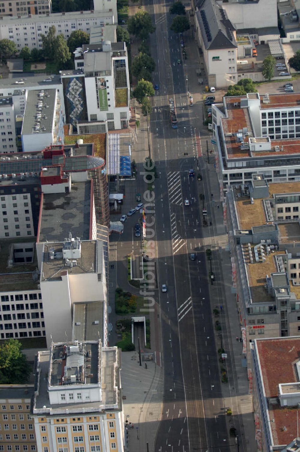 Magdeburg von oben - Otto-von-Guericke-Straße in Magdeburg