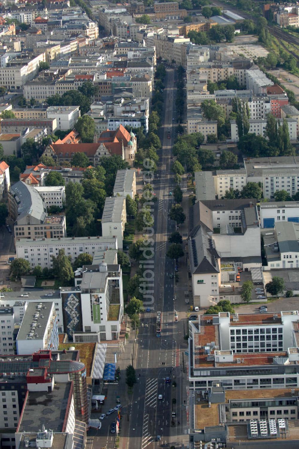 Magdeburg aus der Vogelperspektive: Otto-von-Guericke-Straße in Magdeburg