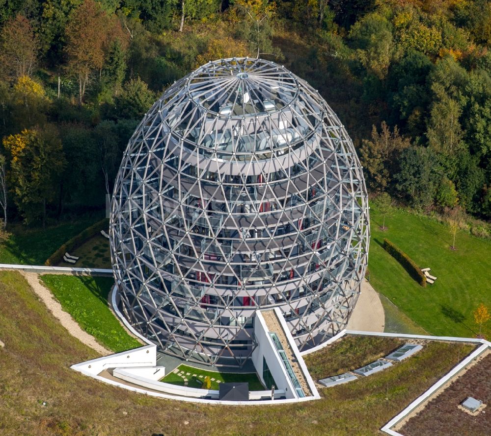 Winterberg aus der Vogelperspektive: Oversum Vital Resort in Winterberg im Hochsauerland im Bundesland Nordrhein-Westfalen