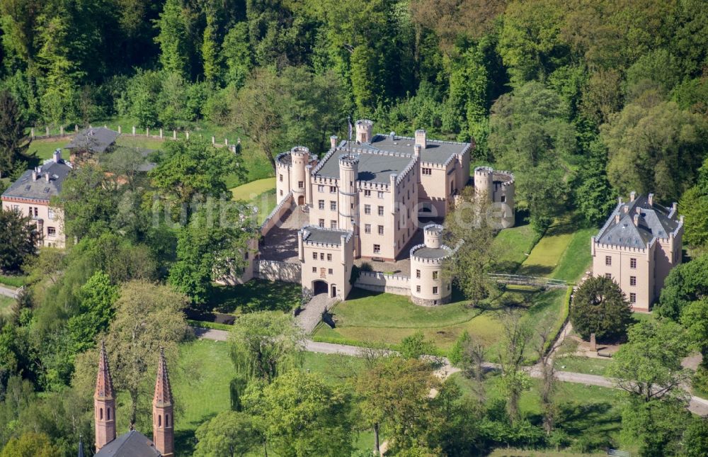 Gardelegen aus der Vogelperspektive: Palais des Jagdschloss Letzlingen in Gardelegen im Bundesland Sachsen-Anhalt, Deutschland