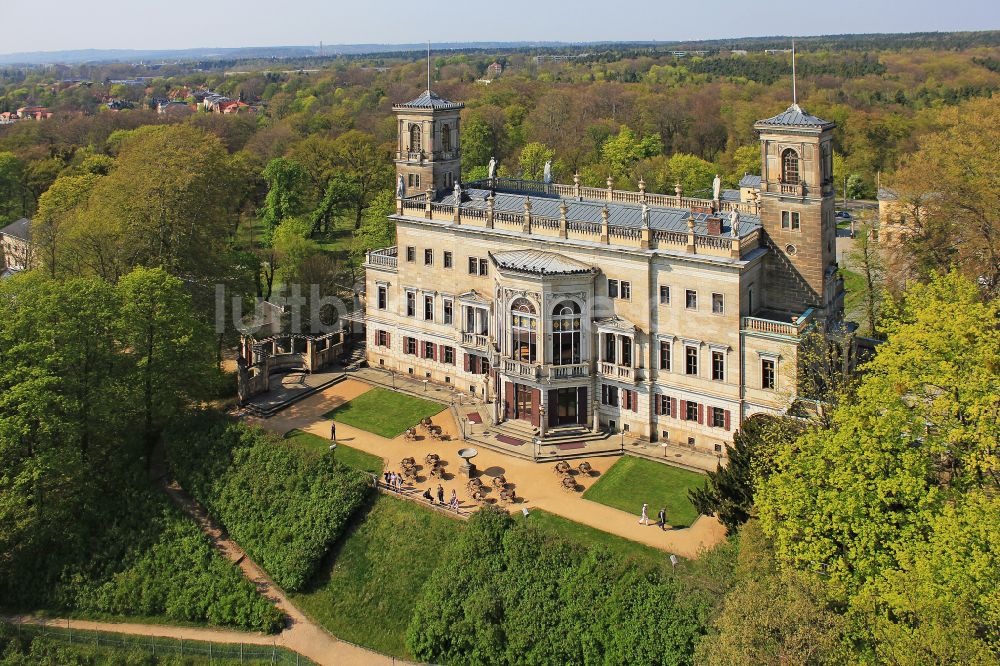 Dresden von oben - Palais des Schloss Albrechtsberg in Dresden im Bundesland Sachsen, Deutschland