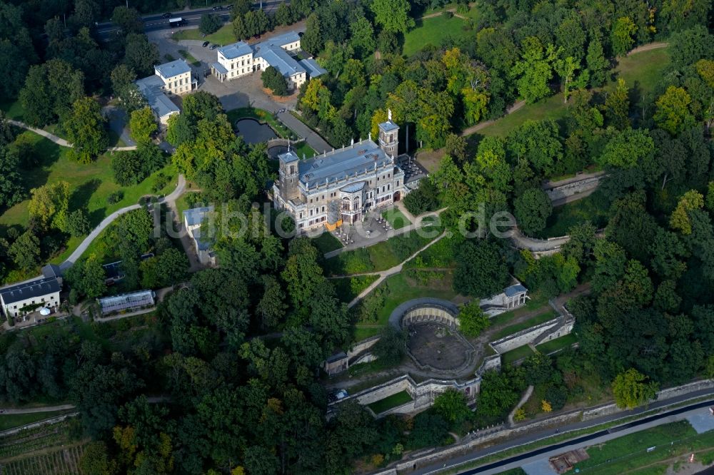 Dresden von oben - Palais des Schloss Albrechtsberg in Dresden im Bundesland Sachsen, Deutschland