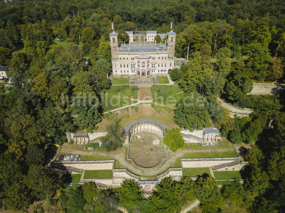 Dresden aus der Vogelperspektive: Palais des Schloss Albrechtsberg in Dresden im Bundesland Sachsen, Deutschland