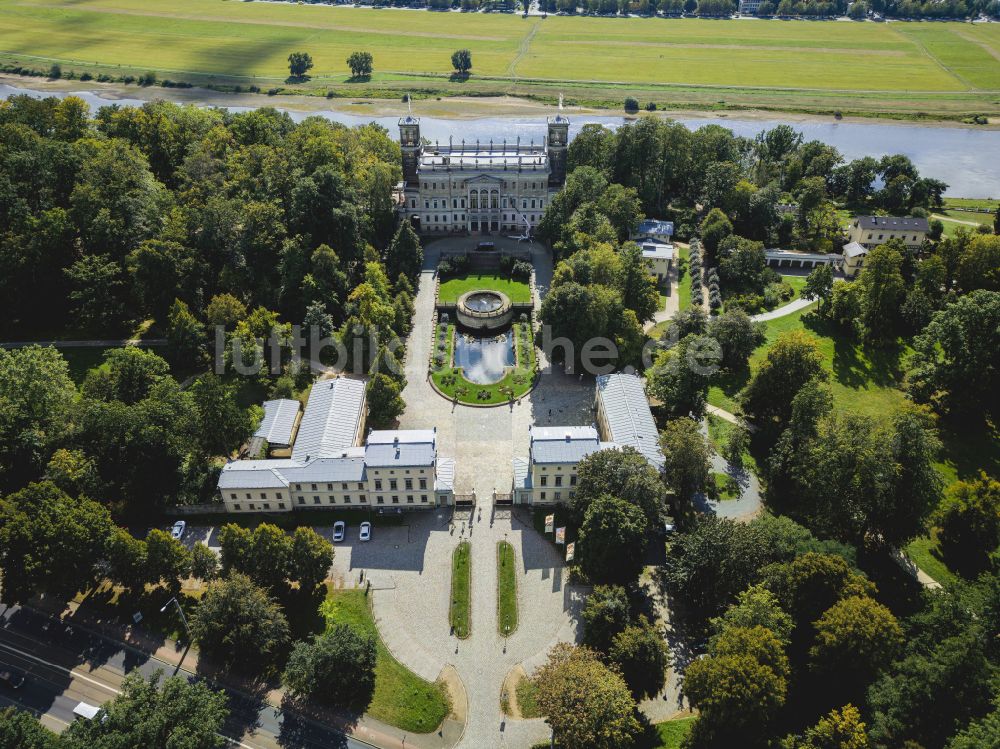 Luftaufnahme Dresden - Palais des Schloss Albrechtsberg in Dresden im Bundesland Sachsen, Deutschland