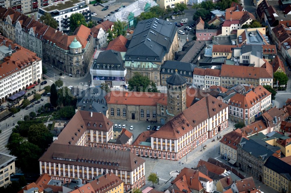 Bayreuth von oben - Palais des Schloss Altes Schloss in Bayreuth im Bundesland Bayern, Deutschland