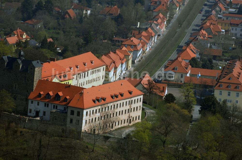 Ballenstedt aus der Vogelperspektive: Palais des Schloss Ballenstedt am Schloßplatz in Ballenstedt im Bundesland Sachsen-Anhalt, Deutschland