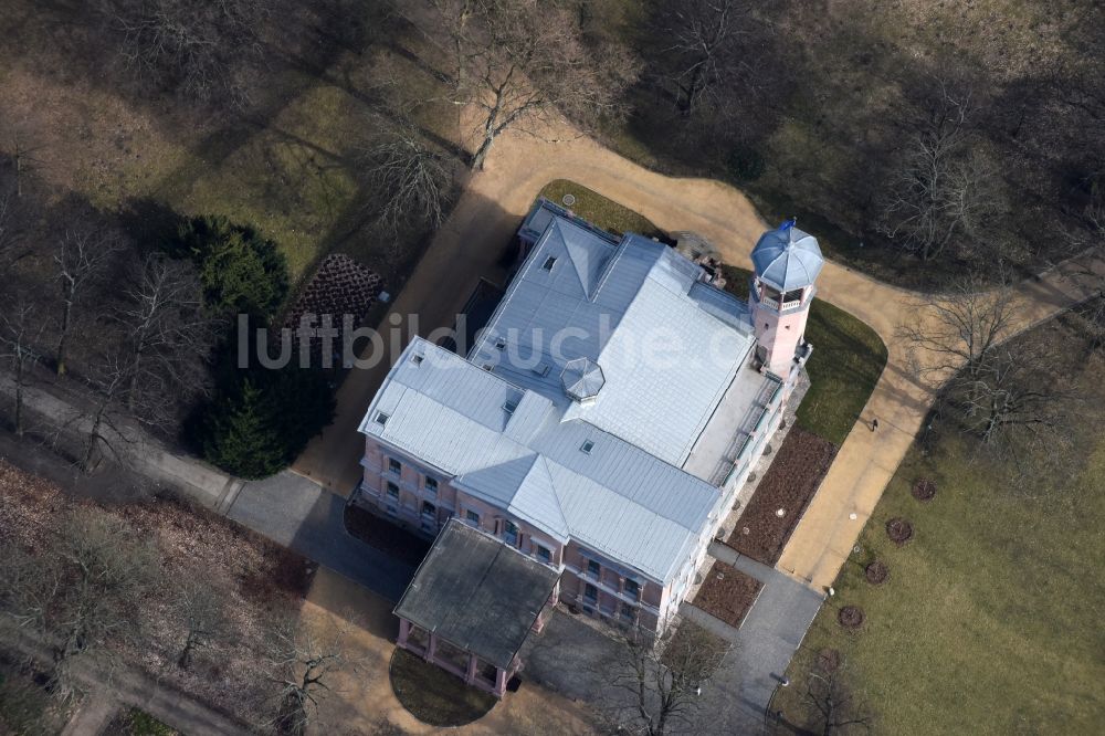 Berlin aus der Vogelperspektive: Palais des Schloss Biesdorf in Berlin