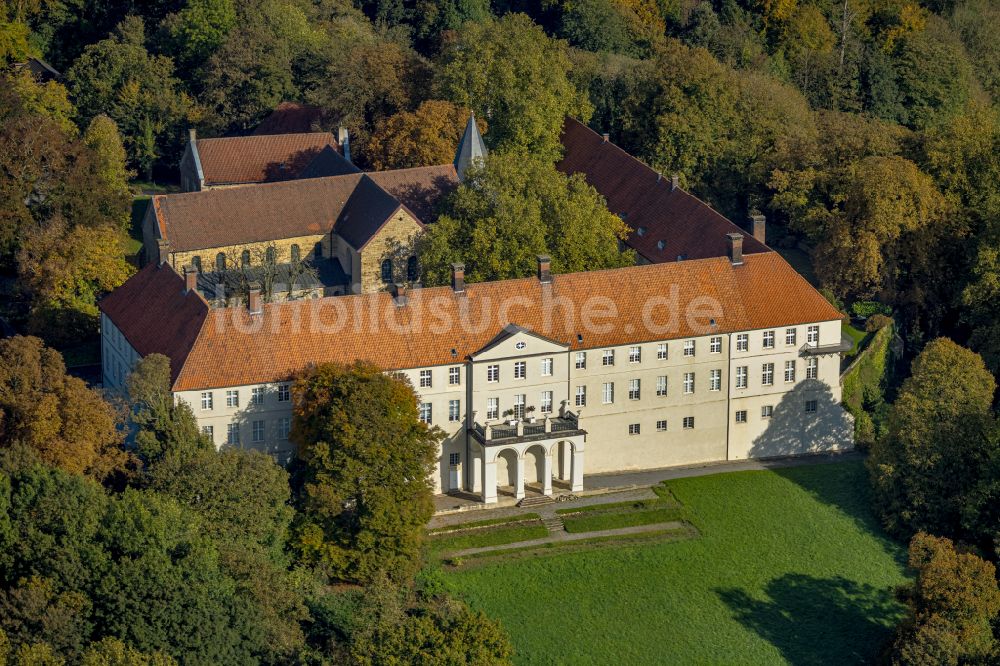 Luftaufnahme Selm - Palais des Schloss Cappenberg im Ortsteil Cappenberg in Selm im Bundesland Nordrhein-Westfalen, Deutschland