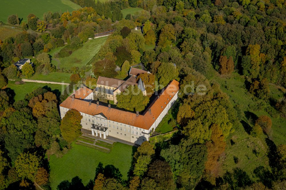 Selm aus der Vogelperspektive: Palais des Schloss Cappenberg im Ortsteil Cappenberg in Selm im Bundesland Nordrhein-Westfalen, Deutschland