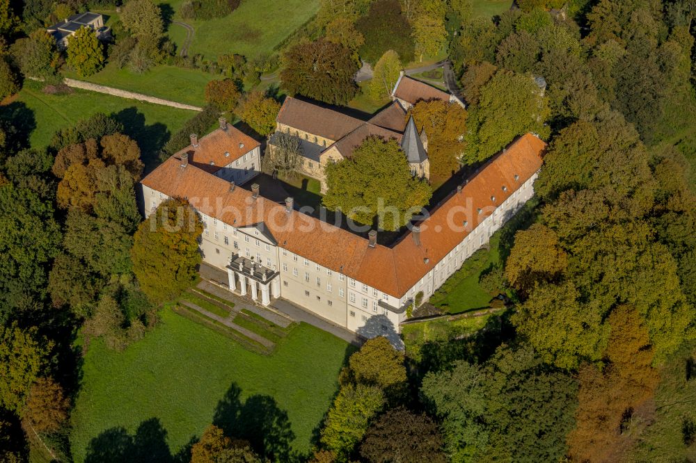 Luftbild Selm - Palais des Schloss Cappenberg im Ortsteil Cappenberg in Selm im Bundesland Nordrhein-Westfalen, Deutschland