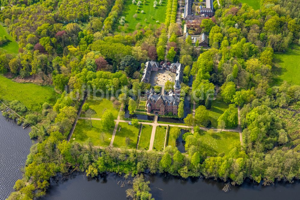 Nettetal aus der Vogelperspektive: Palais des Schloss Chateauform' Schloss Krickenbeck in Nettetal im Bundesland Nordrhein-Westfalen, Deutschland