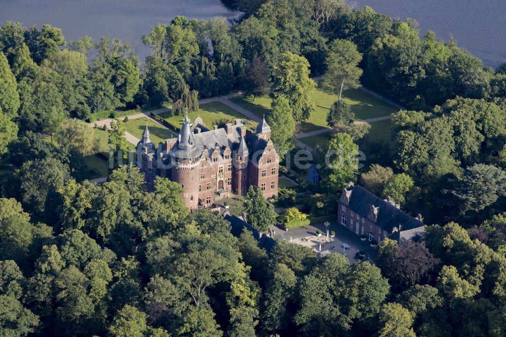 Nettetal von oben - Palais des Schloss Chateauform' Schloss Krickenbeck in Nettetal im Bundesland Nordrhein-Westfalen, Deutschland