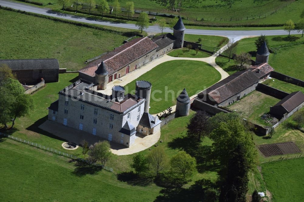 Luftbild Cussac - Palais des Schloss in Cussac in Aquitaine Limousin Poitou-Charentes, Frankreich