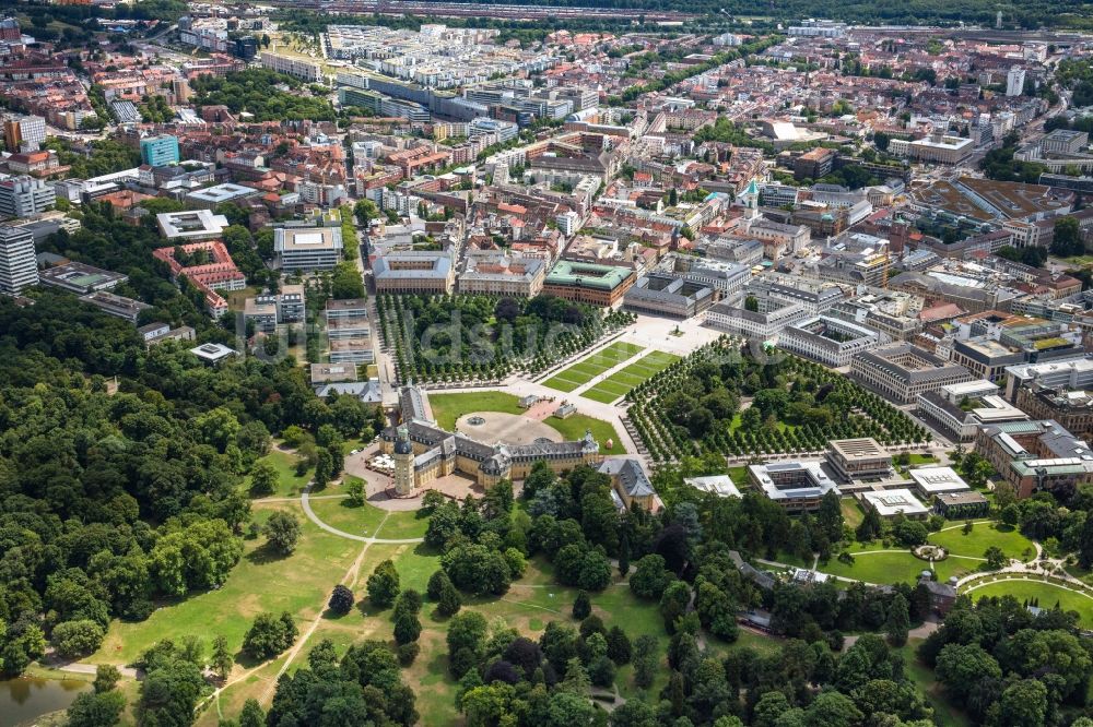 Luftbild Karlsruhe - Palais des Schloss in Karlsruhe im Bundesland Baden-Württemberg, Deutschland