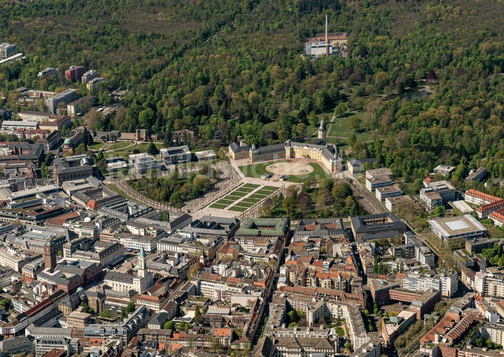 Luftaufnahme Karlsruhe - Palais des Schloss in Karlsruhe im Bundesland Baden-Württemberg, Deutschland