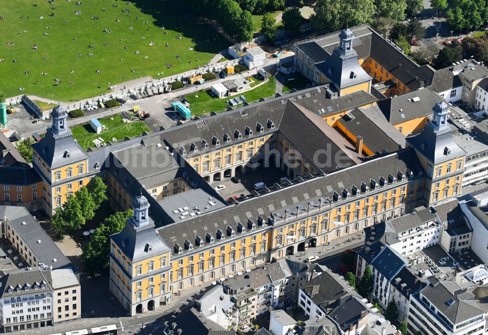 Bonn von oben - Palais des Schloss Kurfürstliches Schloss und Campus Universität in Bonn im Bundesland Nordrhein-Westfalen, Deutschland