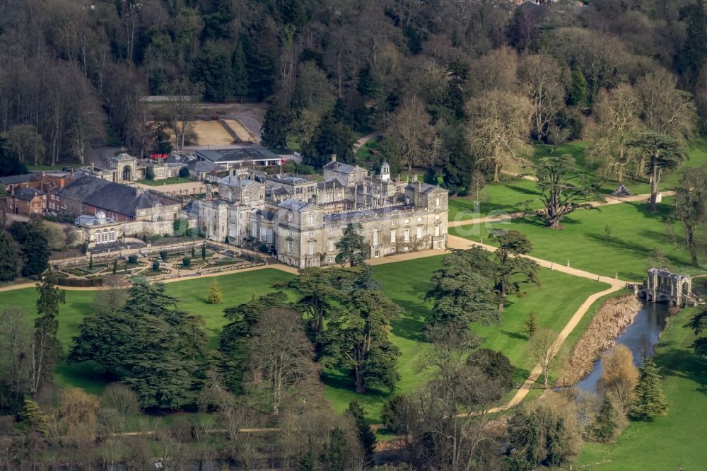 Luftbild Wilton - Palais des Schloss und Landsitzes Wilton House des Grafen von Pembroke in Wilton in United Kingdom