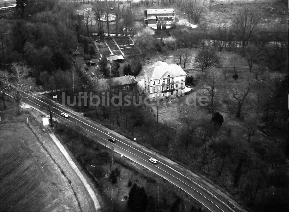 Rheurdt aus der Vogelperspektive: Palais des Schloss Leyenburg in Rheurdt im Bundesland Nordrhein-Westfalen, Deutschland