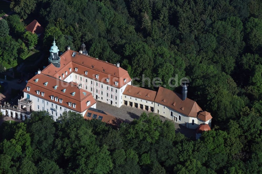 Lichtenwalde von oben - Palais des Schloss Lichtenwalde in Lichtenwalde im Bundesland Sachsen