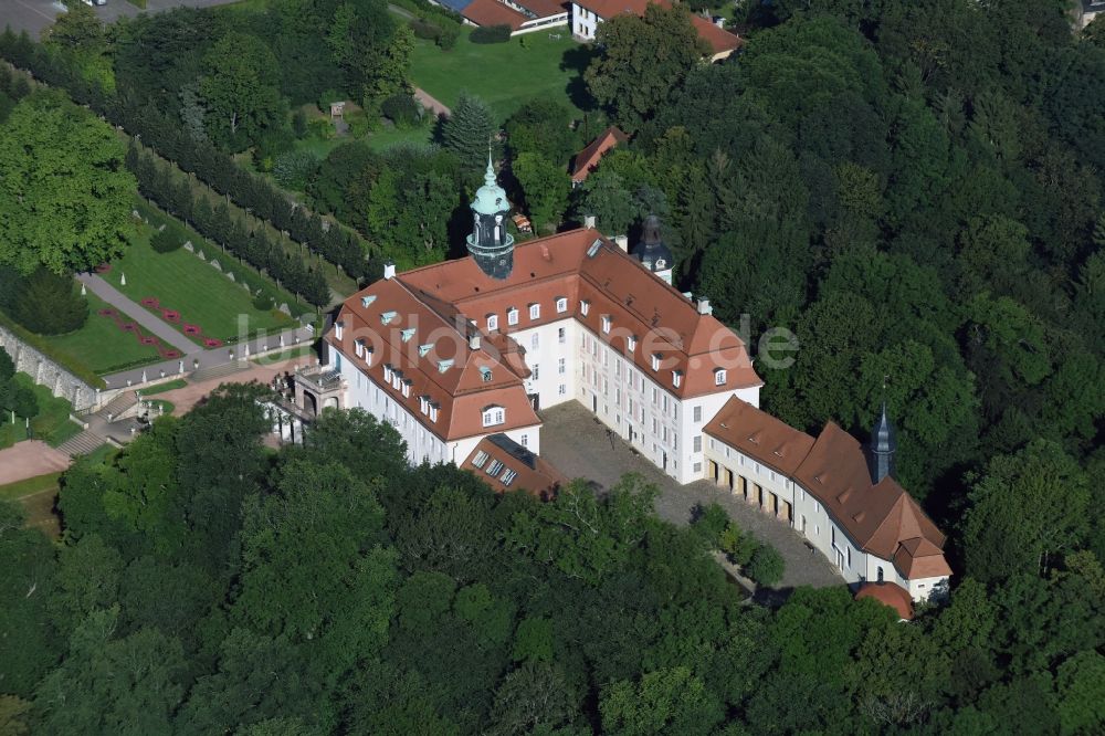 Lichtenwalde von oben - Palais des Schloss Lichtenwalde in Lichtenwalde im Bundesland Sachsen