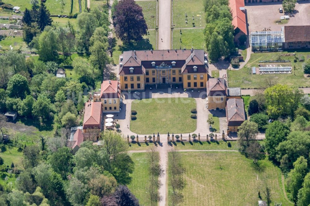 Mosigkau aus der Vogelperspektive: Palais des Schloss in Mosigkau im Bundesland Sachsen-Anhalt