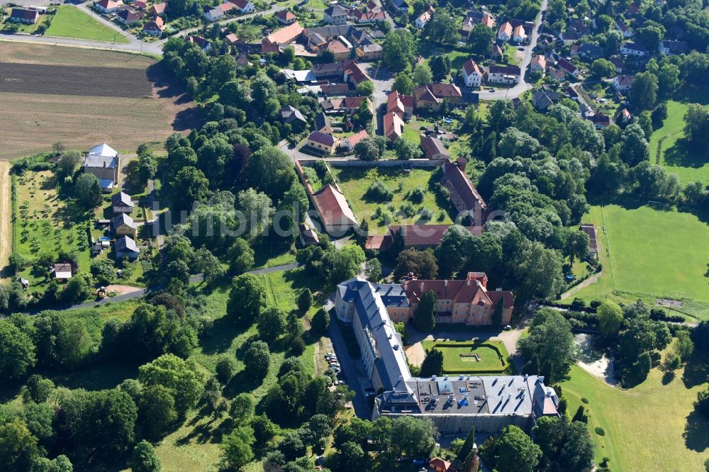 Luftbild Petrohrad - Petersburg - Palais des Schloss Petrohrad an der Straße Petrohrad 1 in Petrohrad - Petersburg in Ustecky kraj - Aussiger Region, Tschechien