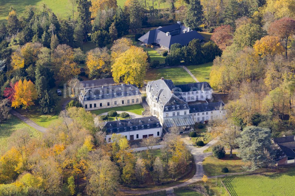 Quadrath-Ichendorf von oben - Palais des Schloss in Quadrath-Ichendorf im Bundesland Nordrhein-Westfalen, Deutschland