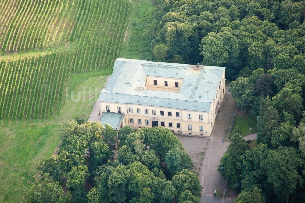 Luftaufnahme Edenkoben - Palais des Schloss Villa Ludwigshöhe in Edenkoben im Bundesland Rheinland-Pfalz