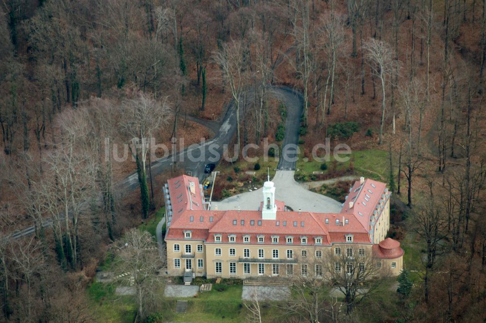 Dresden von oben - Palais des Schloss Wachwitz in Dresden im Bundesland Sachsen, Deutschland