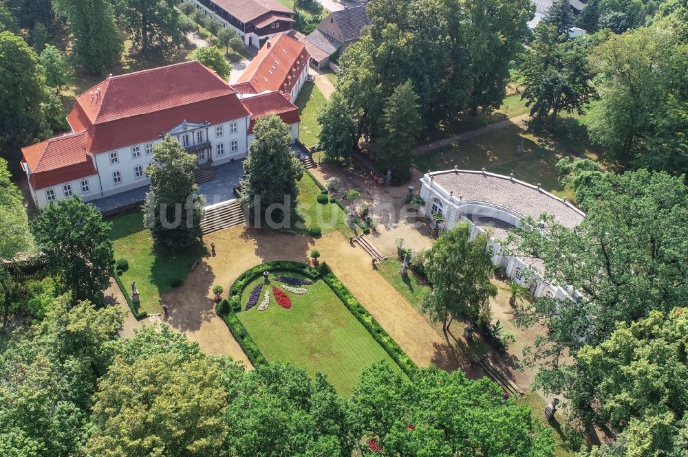 Luftbild Wiepersdorf - Palais des Schloss in Wiepersdorf im Bundesland Brandenburg, Deutschland