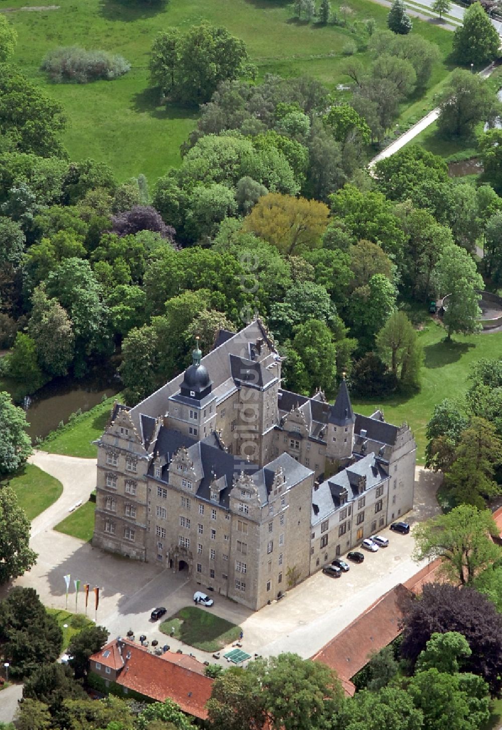 Luftaufnahme Wolfsburg - Palais des Schloss in Wolfsburg im Bundesland Niedersachsen, Deutschland