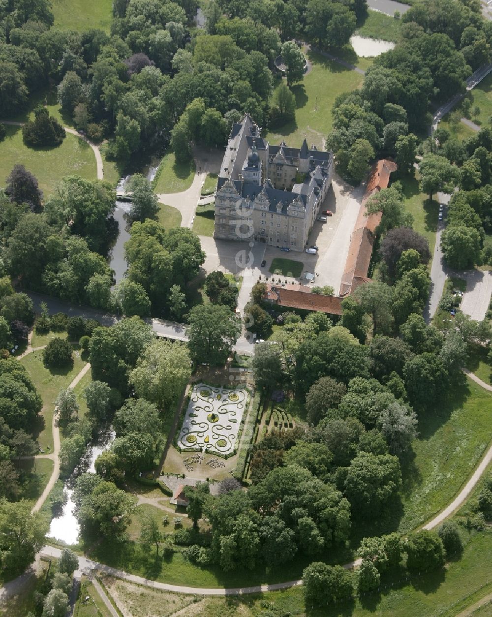 Wolfsburg aus der Vogelperspektive: Palais des Schloss in Wolfsburg im Bundesland Niedersachsen, Deutschland