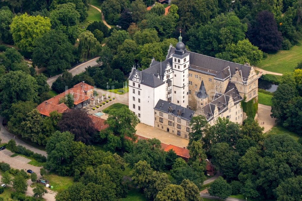 Wolfsburg aus der Vogelperspektive: Palais des Schloss in Wolfsburg im Bundesland Niedersachsen, Deutschland