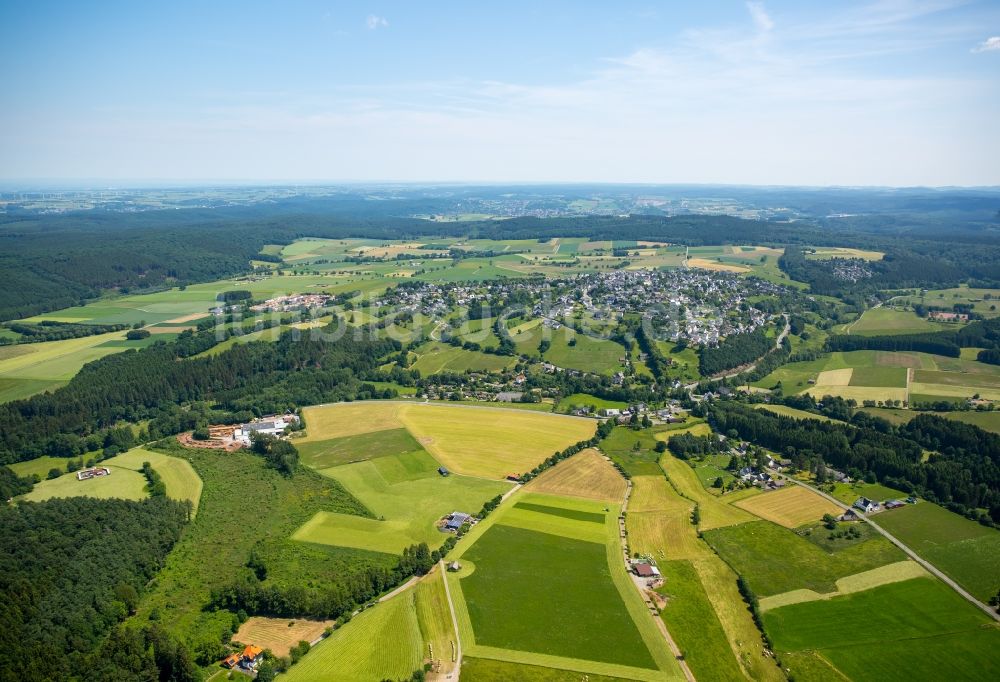 Luftaufnahme Hischberg - Panorama vom Ortsbereich und Umgebung in Hischberg im Bundesland Nordrhein-Westfalen