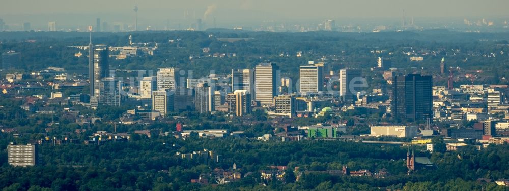 Luftaufnahme Essen - Panorama- Stadtansicht des Innenstadtbereiches in Essen im Bundesland Nordrhein-Westfalen