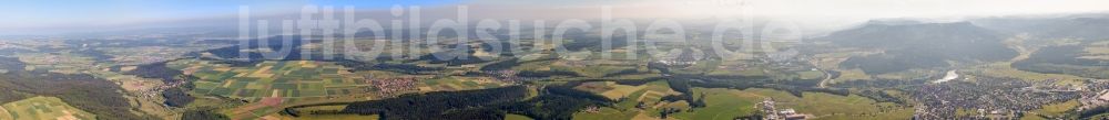 Schömberg von oben - Panorama der Wald und Berglandschaft der Zollernalb in Schömberg im Bundesland Baden-Württemberg, Deutschland