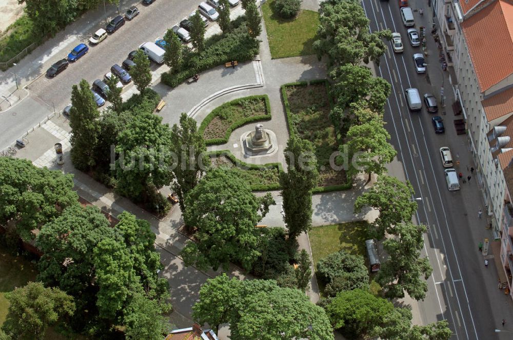 Berlin von oben - Pappelplatz Berlin-Mitte