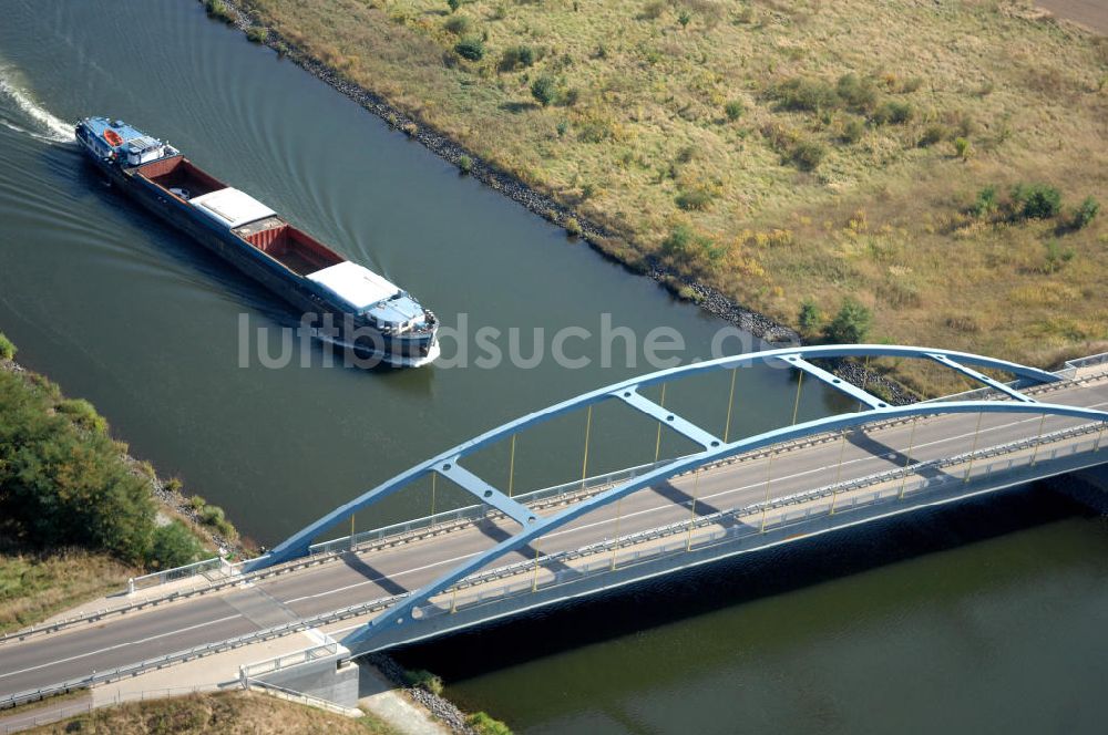 Parchau aus der Vogelperspektive: Parchauer Straßenbrücke