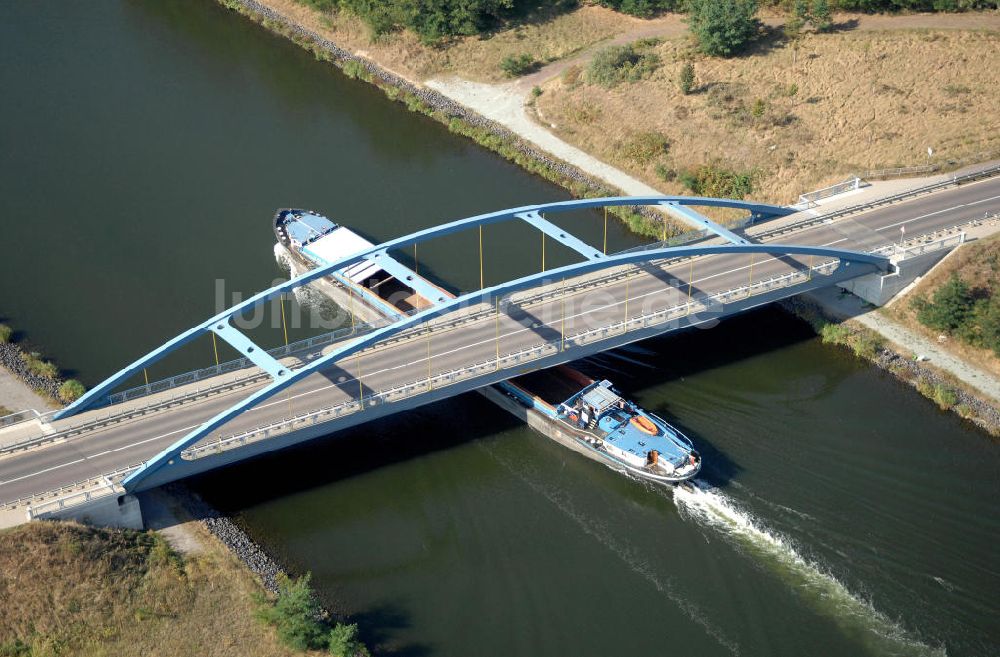 Parchau aus der Vogelperspektive: Parchauer Straßenbrücke