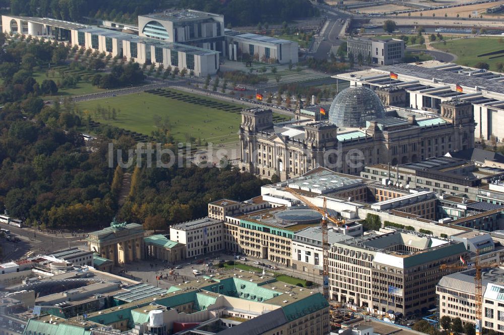 Berlin von oben - Pariser Platz in Berlin