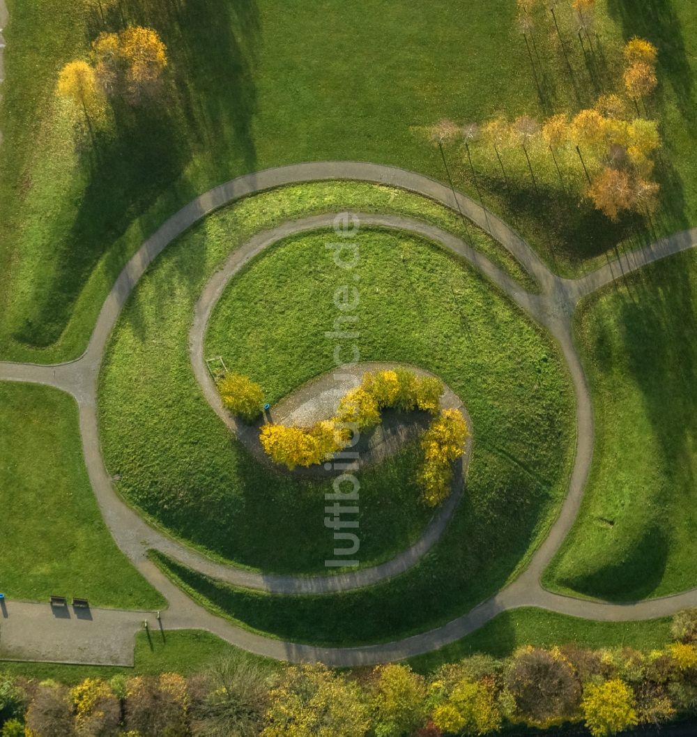 Essen von oben - Park Auf der Dilldorfer Höhe bei Essen- Kupferdreh im Ruhrgebiet in Nordrhein-Westfalen