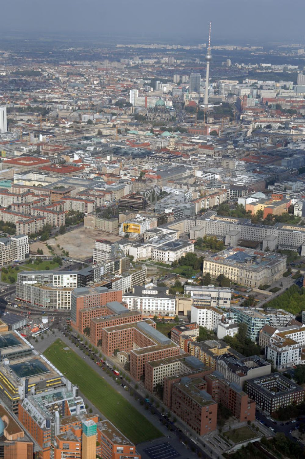 Berlin von oben - Park Kolonnaden am Potsdamer Platz in Berlin