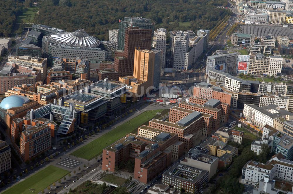 Berlin aus der Vogelperspektive: Park Kolonnaden am Potsdamer Platz in Berlin