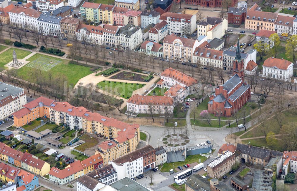 Luftbild Frankfurt (Oder) - Parkanlage Der Anger in Frankfurt (Oder) im Bundesland Brandenburg, Deutschland