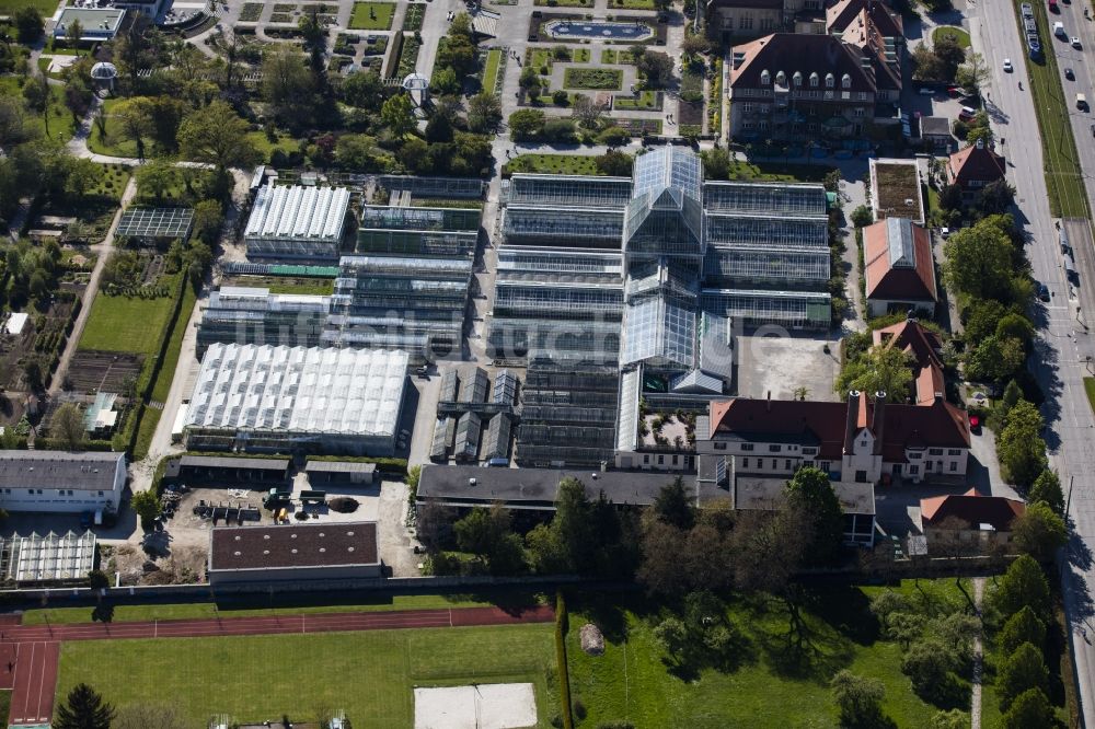 Luftaufnahme München - Parkanlage Botanische Staatssammlung und Botanischer Garten entlang der Menzinger Straße im Ortsteil Neuhausen-Nymphenburg in München im Bundesland Bayern, Deutschland